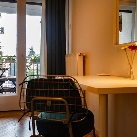 Ultracentral Hong Kong 3 Bdrm Apartment Bükreş Dış mekan fotoğraf
