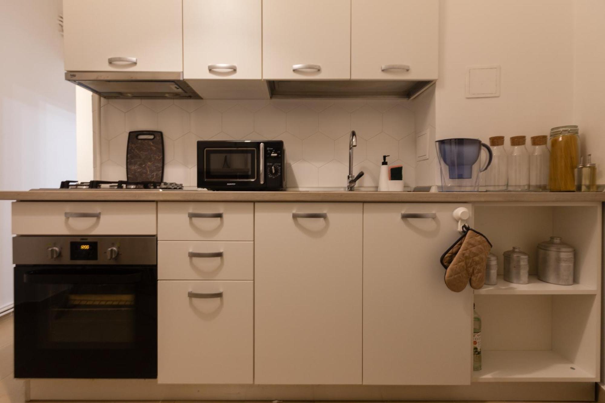 Ultracentral Hong Kong 3 Bdrm Apartment Bükreş Dış mekan fotoğraf