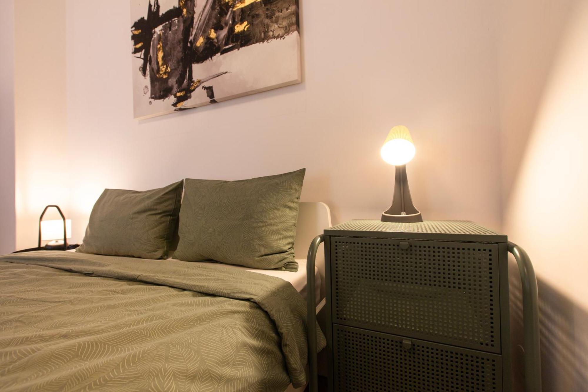 Ultracentral Hong Kong 3 Bdrm Apartment Bükreş Dış mekan fotoğraf