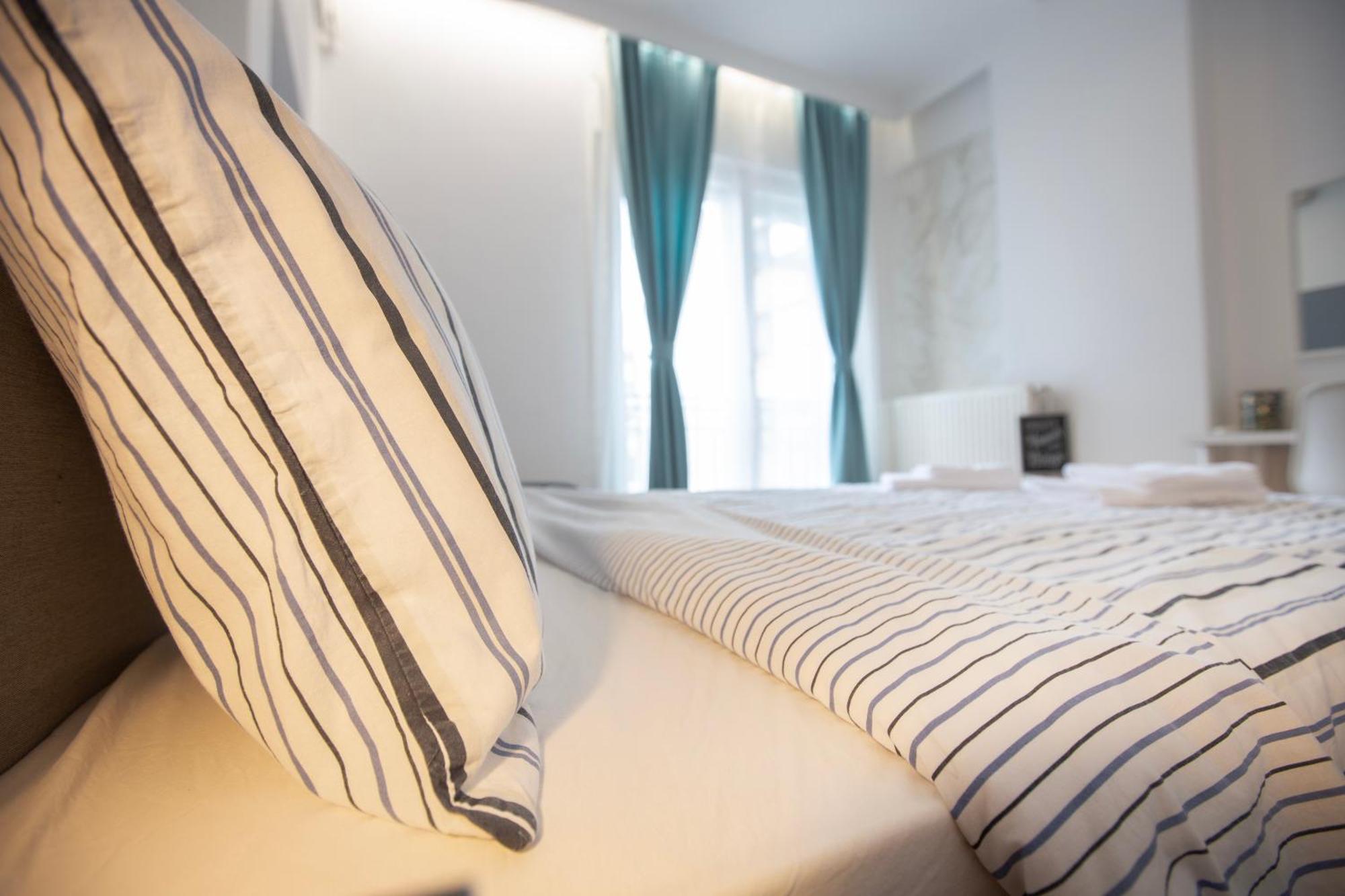 Ultracentral Hong Kong 3 Bdrm Apartment Bükreş Dış mekan fotoğraf